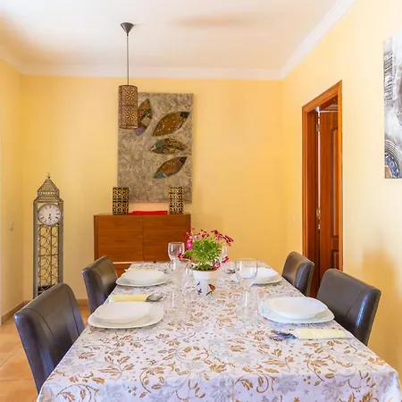 Semesterbostad Ventura