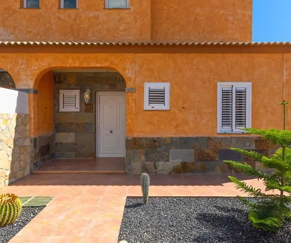 Semesterbostad Ventura *